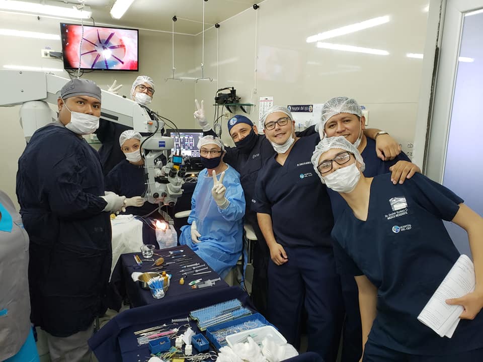 Grupo de Trasplantes Modernos de Cornea del Hospital del Ojo